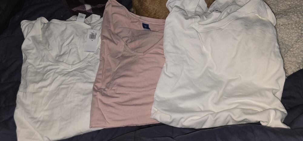 3 old navy womens plus size tops, Lot Of 3.